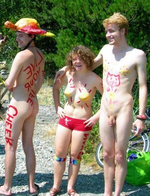 teens naked in public